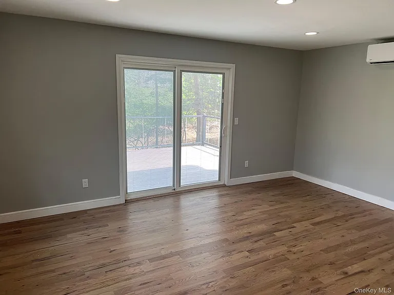 11 Triple Oak Ln — Photo 7