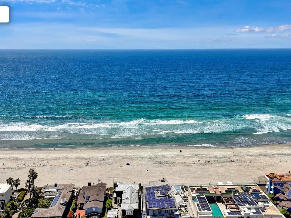 2715 Camino Del Mar