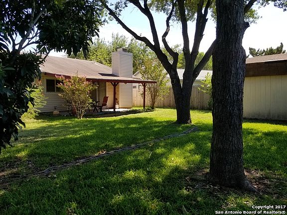 4th image of 7721 Hunter Oaks St