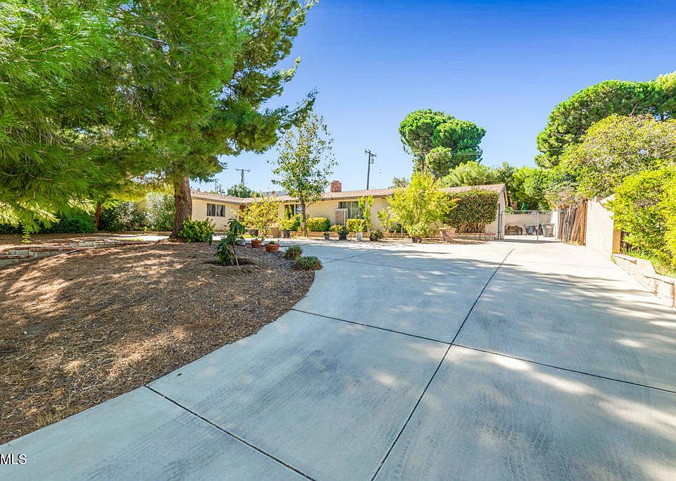 1st image of 42041 Ivesgrove Dr