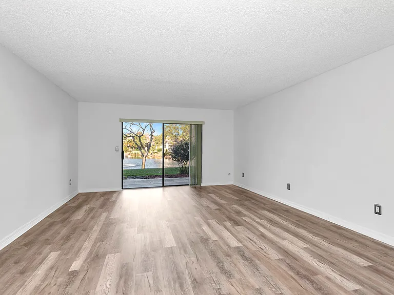 246 Timberline Trl — Photo 10