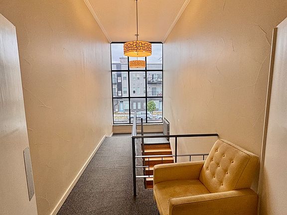 5th image of 1410 Poplar St #2