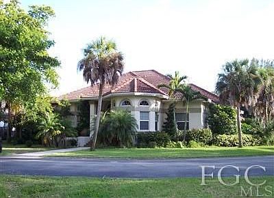 2nd image of 8526 S Lake Cir