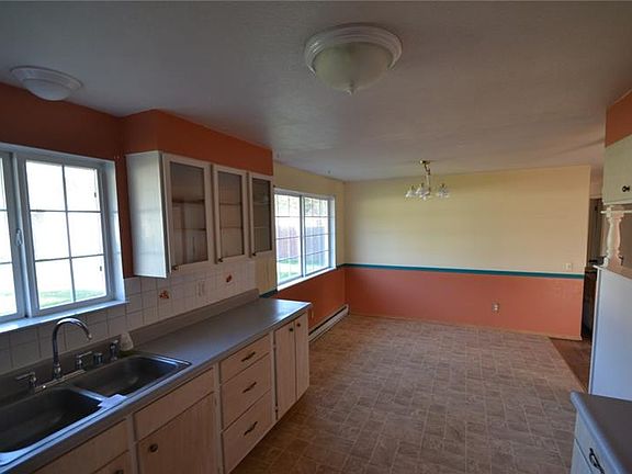 5th image of 822 Walker Ave