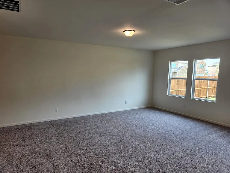1702 Marquette Dr — Photo 6