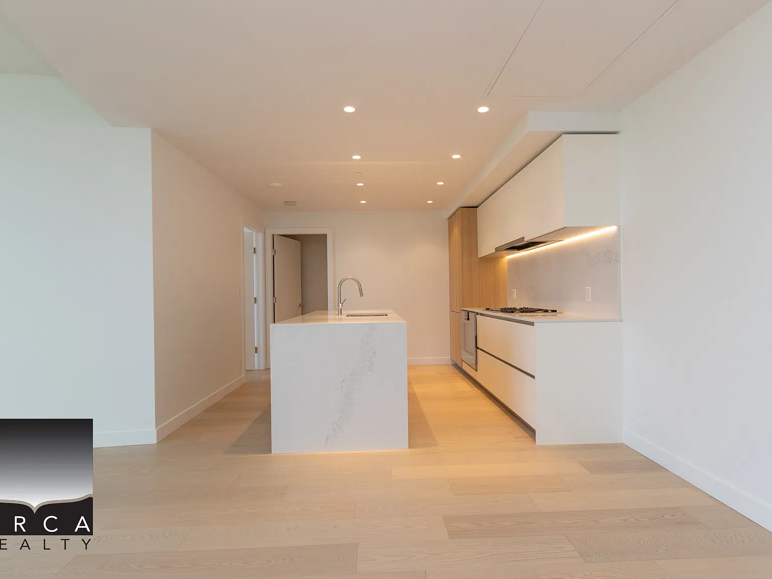 2 bed, 1063 sqft, $4,400 — Photo 2