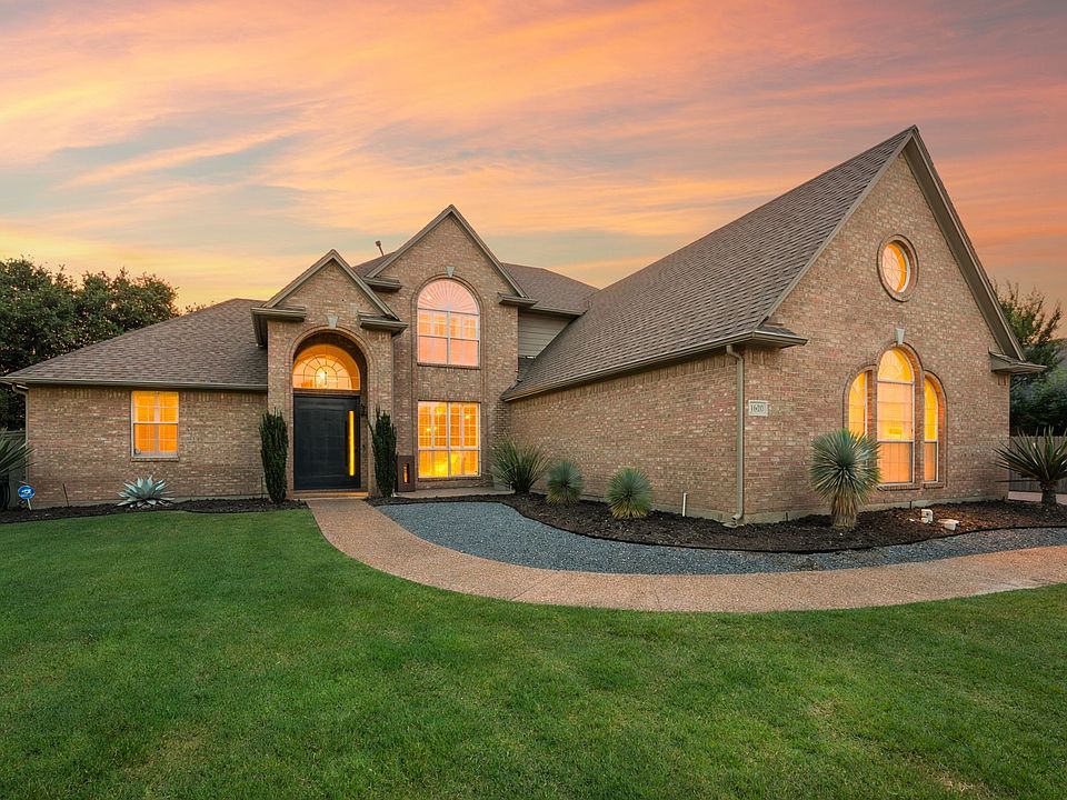 1st image of 1600 Ponderosa Way