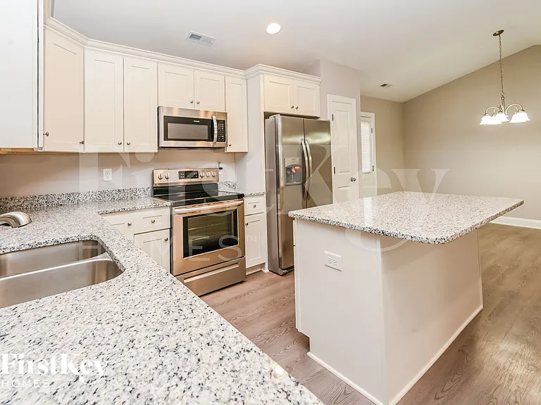 614 Forest Ridge Rd — Photo 9