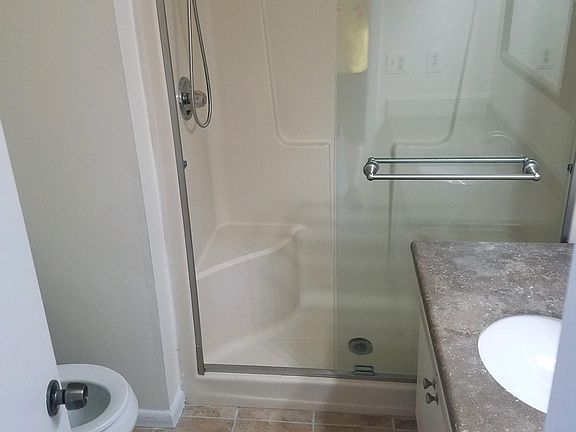 5th image of 8164 SE Pinecroft Cir