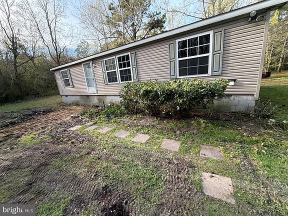 2nd image of 23156 Capitola Rd