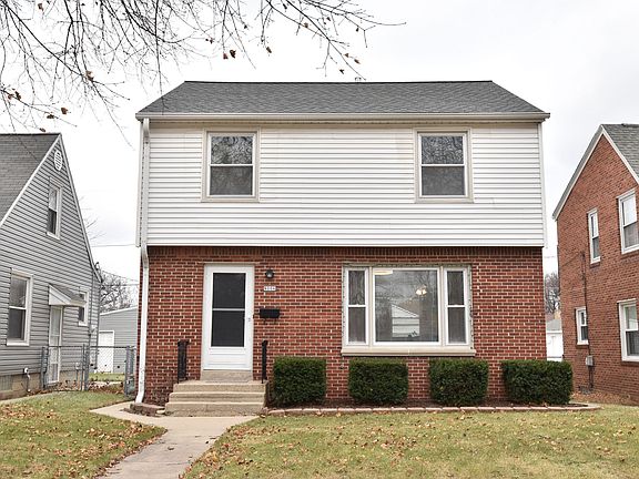 2nd image of 8006 W Lisbon Ave