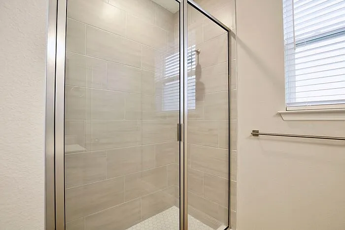 6491 Cyrils Dr — Photo 14