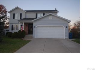 1973 Creekside Dr, Grand Island, NY