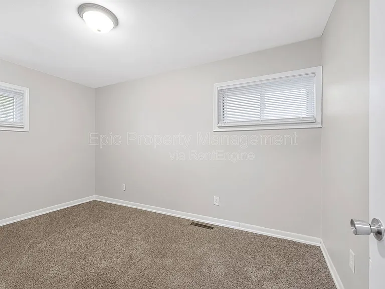 14069 Helen St — Photo 8