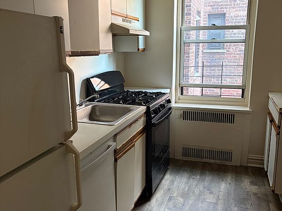 5th image of 6141 Saunders St APT A56