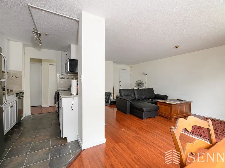 45 Trowbridge St #4C — Photo 3