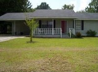 810 Dogwood Dr, Blackshear, GA 31516