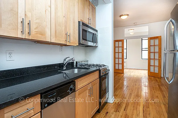 Rented by Copperwood Real Estate | media 9