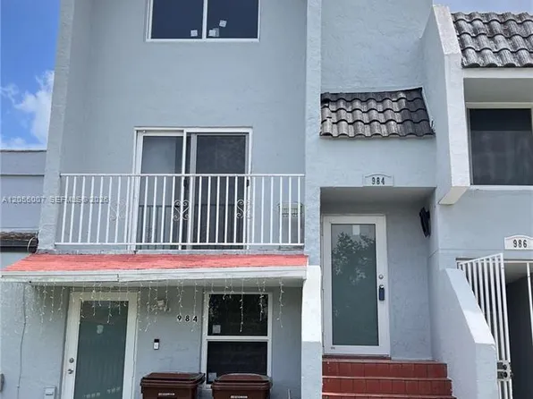 984 W 40th St #2, Hialeah, FL 33012
