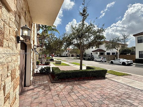 3rd image of 10369 NW 70th Ln #10369