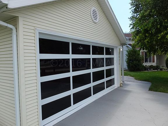 2nd image of 3624 Village Green Ln