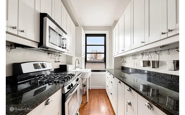 Sold by Douglas Elliman | media 2