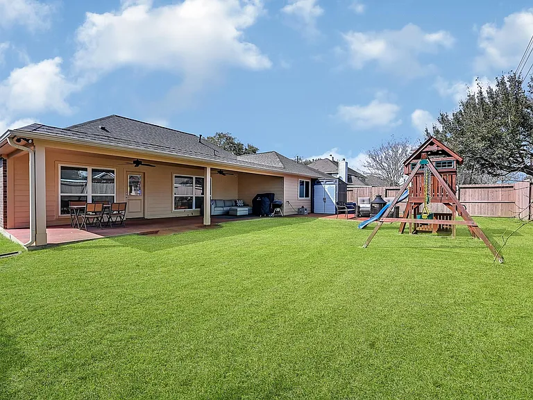 1035 E Hampton Dr — Photo 20