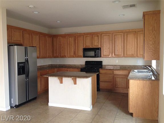 2nd image of 4412 Cormorant Ave #0