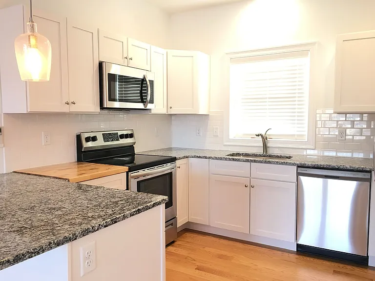 10 Fort Hill Rd — Photo 4