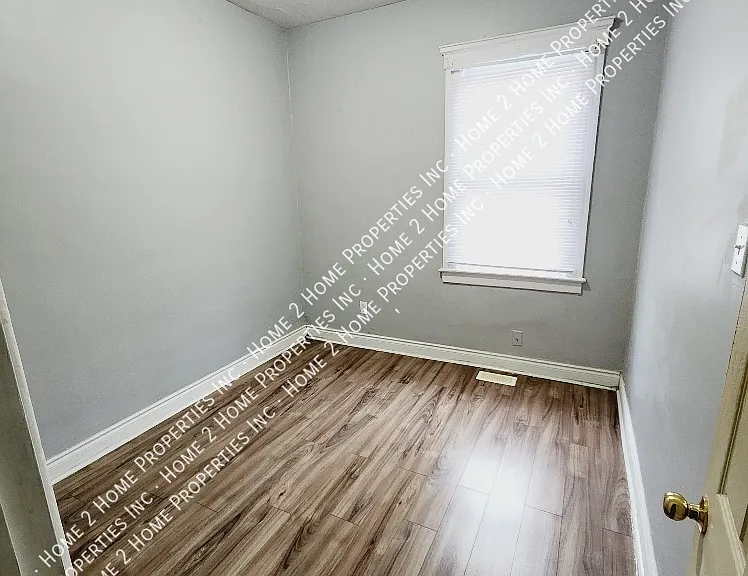 356 Josephine Ave — Photo 6