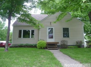 529 6th St SW, Waseca, MN 56093