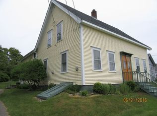 45 Washington St, Lubec, ME 04652