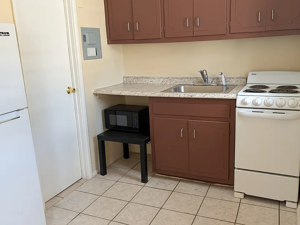 172 Fountain St #2G2