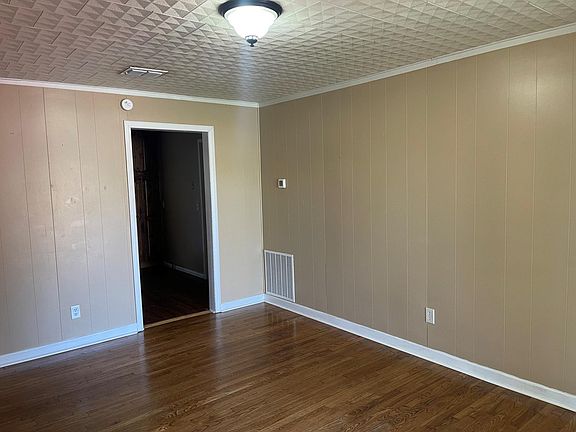 3rd image of 1282 S San Jose Dr