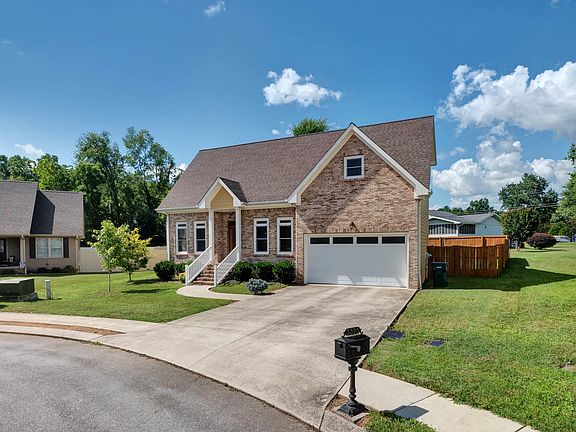 3rd image of 3325 Garden Spot Ln