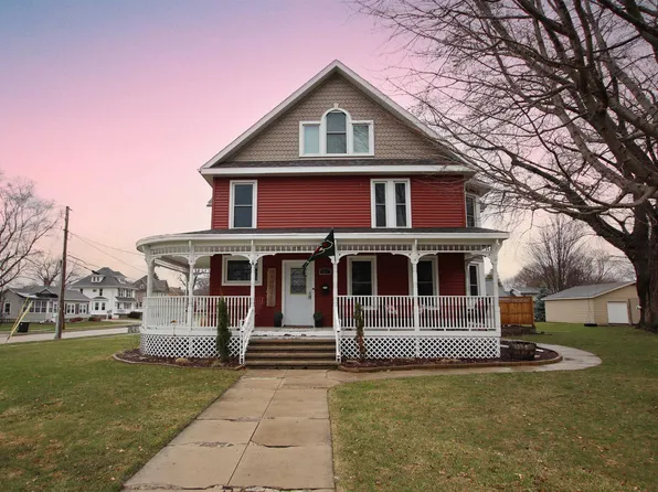 301 Carrington St, Waupun, WI 53963