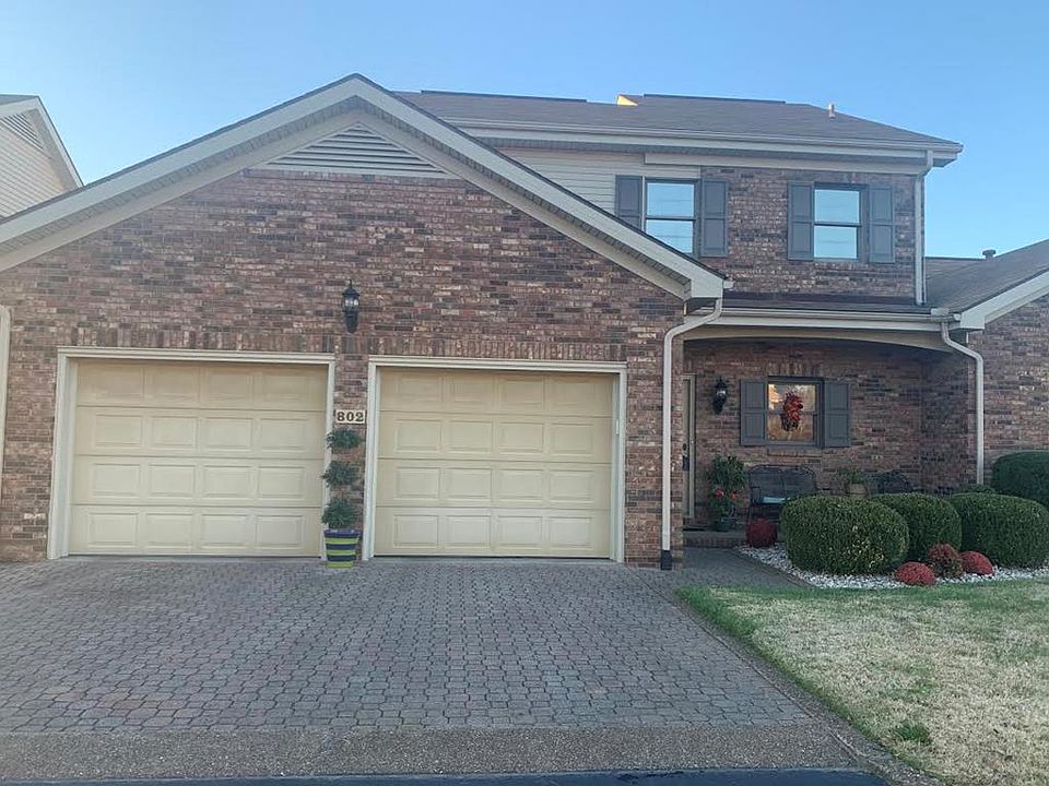1st image of 802 Live Oak Pl