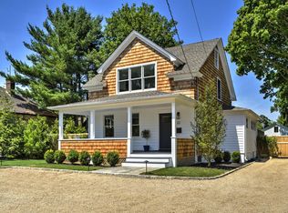 22 Cedar St, East Hampton, NY 11937