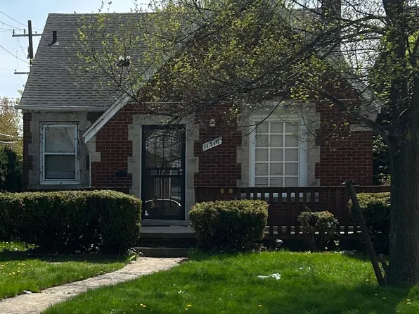 11316 S Kenmoor St E, Detroit, MI 48205