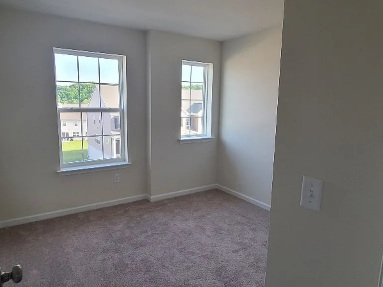 567 Brook Shire Ct — Photo 9