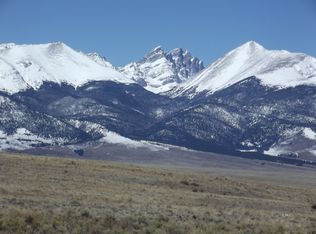 1 Round Mountain Rd, Westcliffe, CO 81252