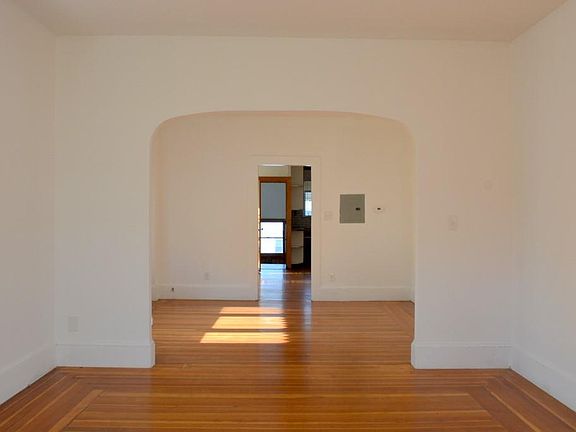 5th image of 138-140 Oakland Ave