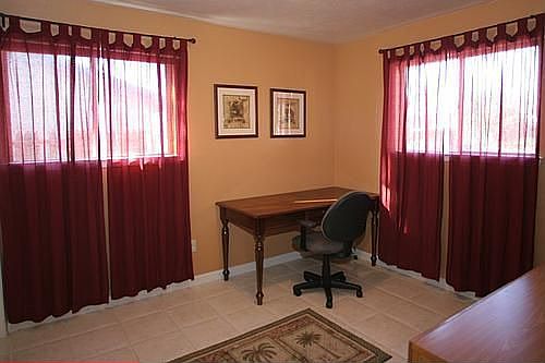5th image of 3216 Earle Dr
