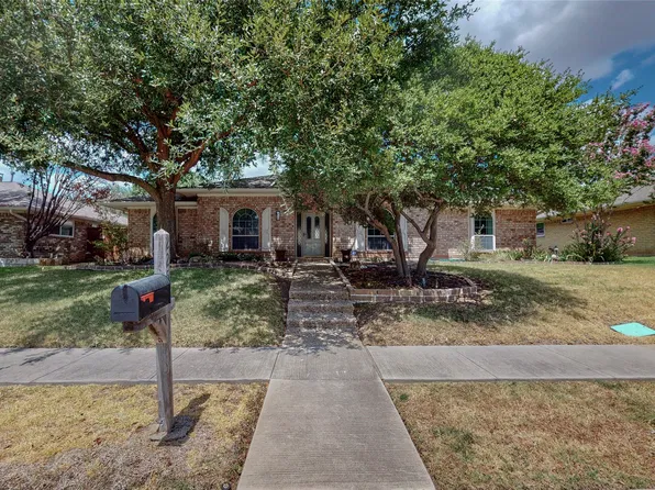 2251 Woodcreek, Carrollton, TX 75006