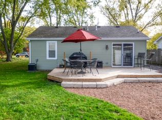 711 Woodward Ave, Geneva, IL 60134