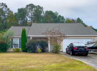 302 Timothy Chris Ct, Swansboro, NC 28584