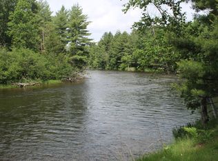 9892 White Eagle Bend Trl, Grayling, MI 49738