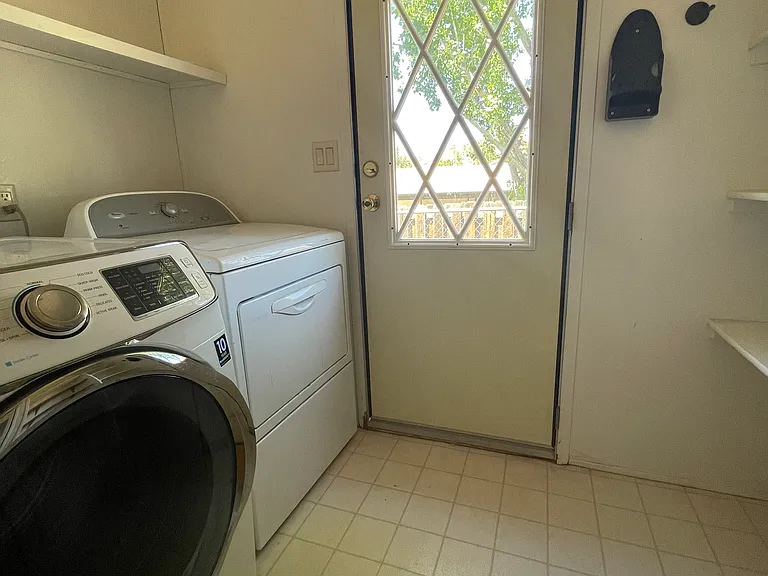 1411 Spanish Valley Dr #1/2 — Photo 16