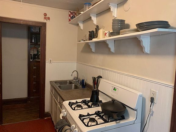 4th image of 2828 28th Ave S APT 4