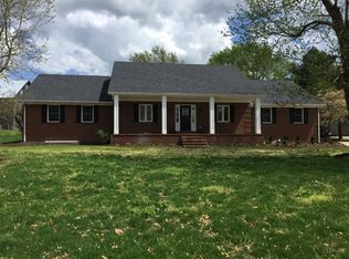 104 Lakeview Dr, Georgetown, KY 40324